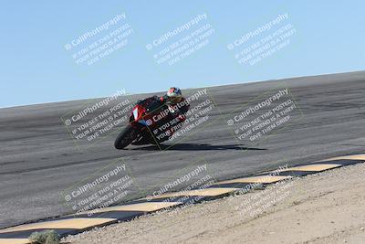 media/Oct-13-2025-Moto Forza (Mon) [[a66d839500]]/3-B Group/Session 2 (Bowl)/